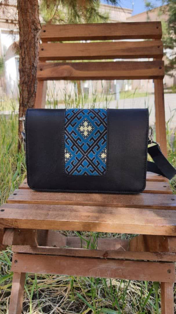 محصولات چرم سوزن دوزی با کیفیت در نازل ترین قیمت